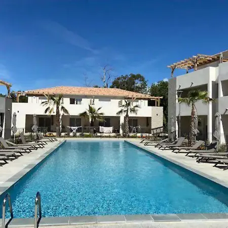 Bravone 74- Piscine En Résidence-clim-wifi-pieds Dans L'eau Appartamento *